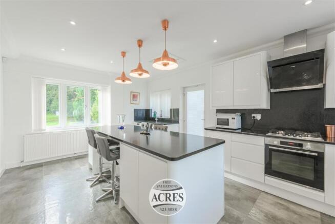 TheSpinney (6) (Large).jpg