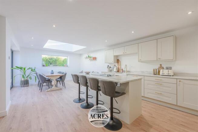 Hillside (6) (Large).jpg