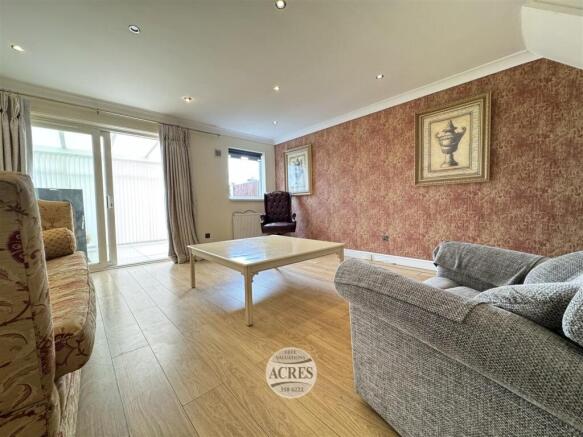 IMG_2541 (Large).jpg