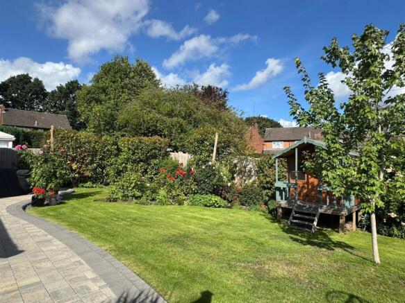 Garden (2).jpg