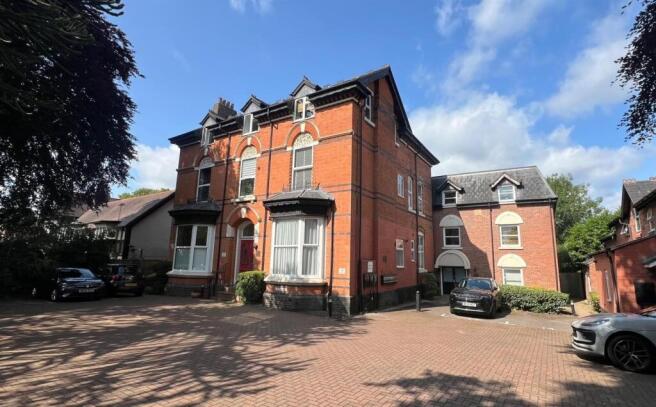 Hollyhurst Court 5   7x5.jpg