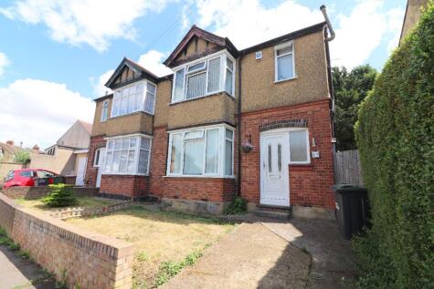 Rutland Crescent, Luton, Bedfordshire, LU2 0RG