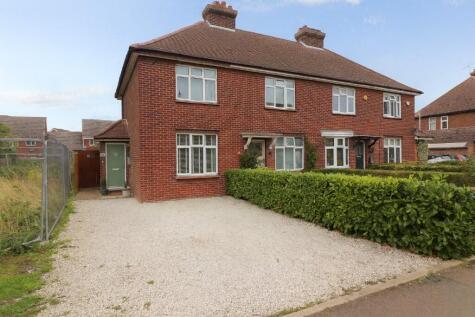 Sharpenhoe Road, Barton Le Clay, Bedfordshire, MK45 4SD