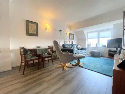 Ashcroft Gardens, Cirencester, Gloucestershire, GL7