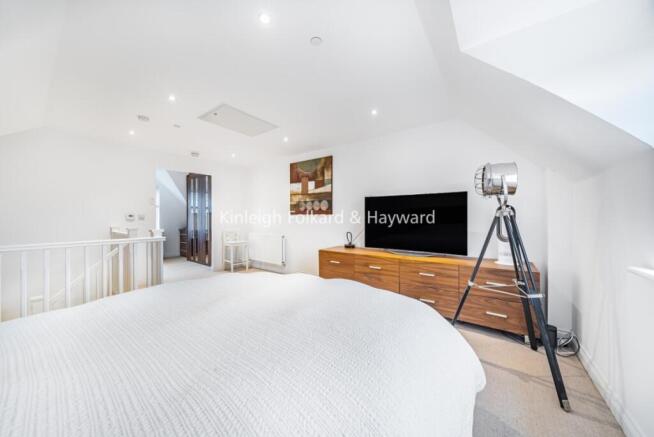 15fc71b5-0976-42f4-9