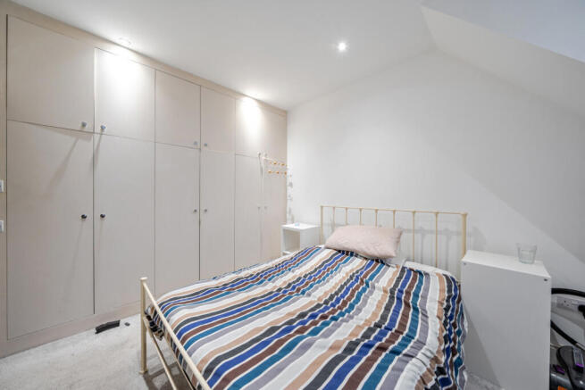 1393861-6-694ab48...