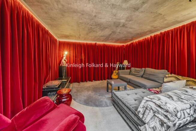 7fbcd7eb-1d7d-445b-8