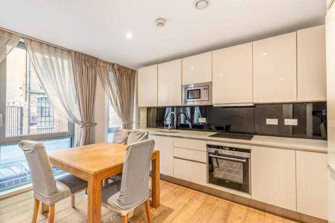 Kitchen/ Living Room