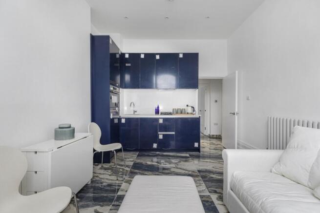 KFH_-_25b_Formosa_St