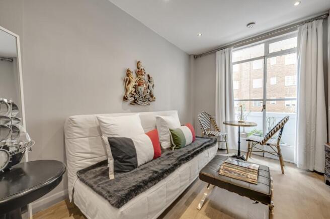 KFH__Oslo_Court__NW8