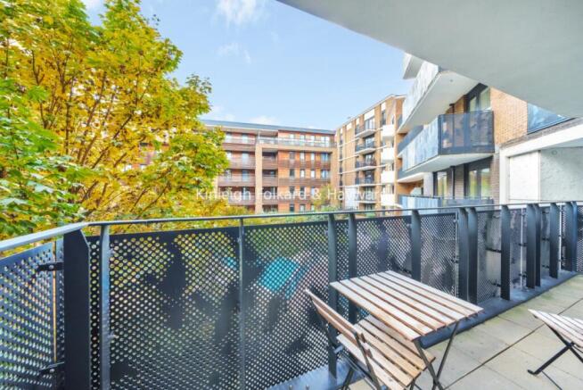 c7aba229-fe15-4e40-b