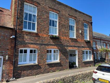 Bank Passage, Steyning, West Sussex, BN44 3YA