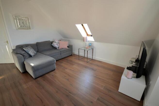 Open Plan Kitchen/Living Area