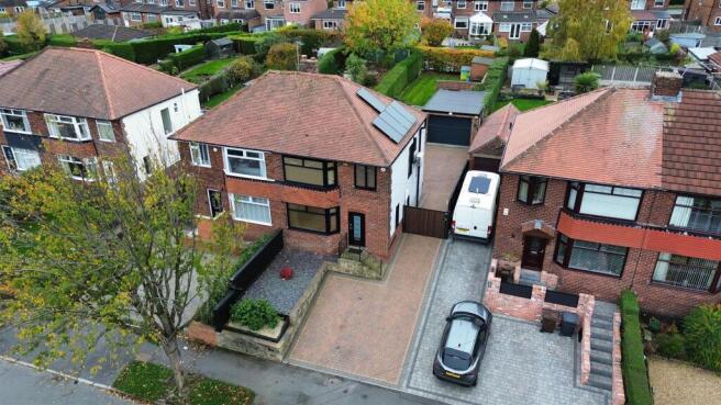 dji_fly_20251030_142548_442_1761835651683_photo_op