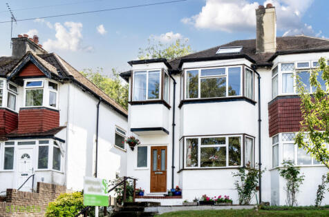 Kenmore Road, Kenley, CR8