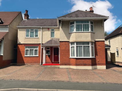 Bridgnorth Road, Wollaston, Stourbridge, DY8 3PB