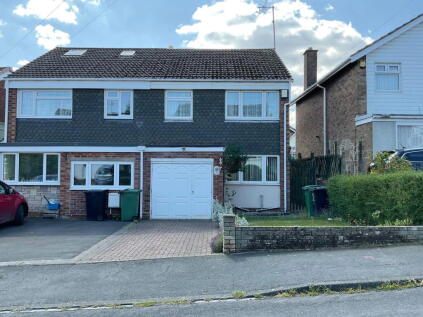 Clent Road, Penfields, Stourbridge, DY8 4LN