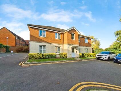 St Lukes Court, Hatfield, AL10