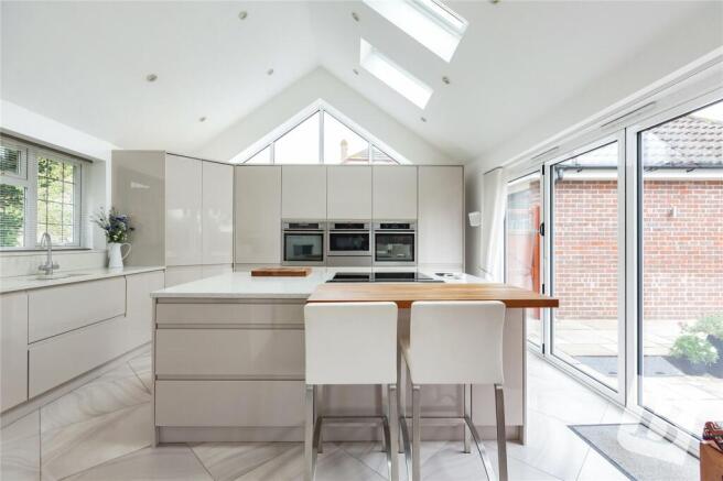Kitchen/Breakfast Rm