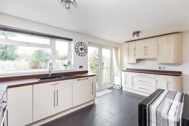 Kitchen/Breakfast Rm