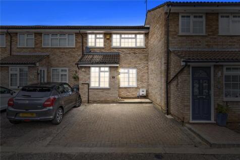 Heather Court, Springfield, Essex, CM1