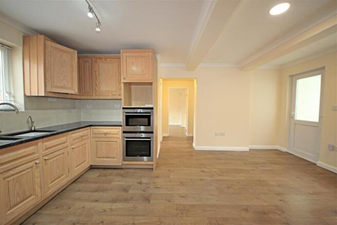 Kitchen lounge