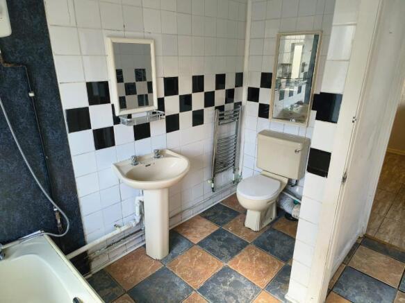 Bathroom.jpeg