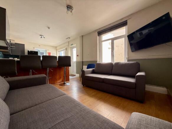 another student property from Award winning CPS HO