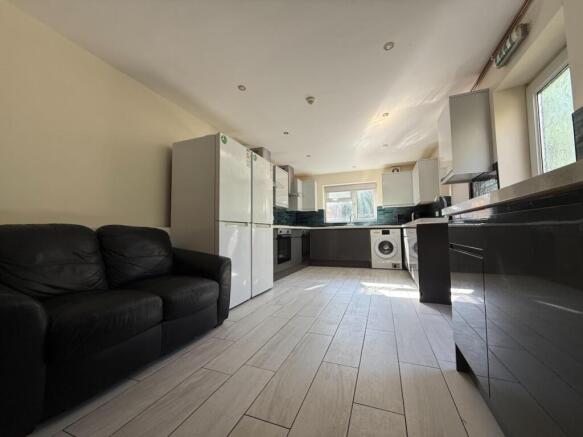 another student property from Award winning CPS HO
