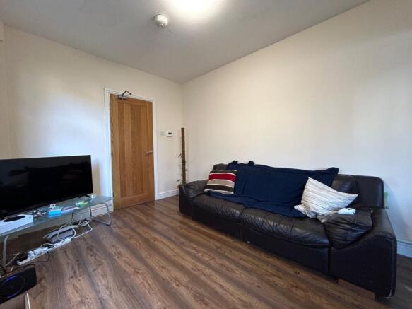 eea8df0e-fe36-4294-a495-42fc40937765