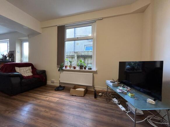 23595791-c641-41d5-aa9e-3158ea5ba6f5