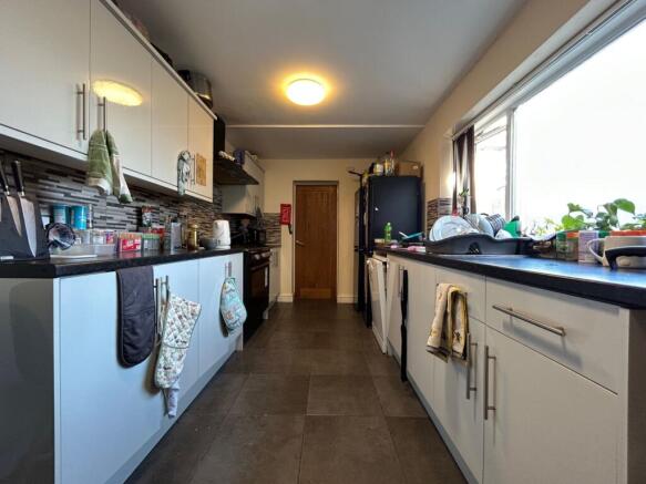 3335f2c6-e577-47eb-a2d2-60bb73e760b4