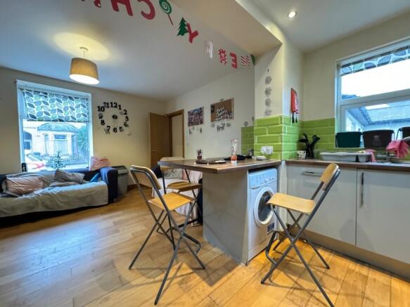 Inspection 28A Llandough Street Cardiff (9)