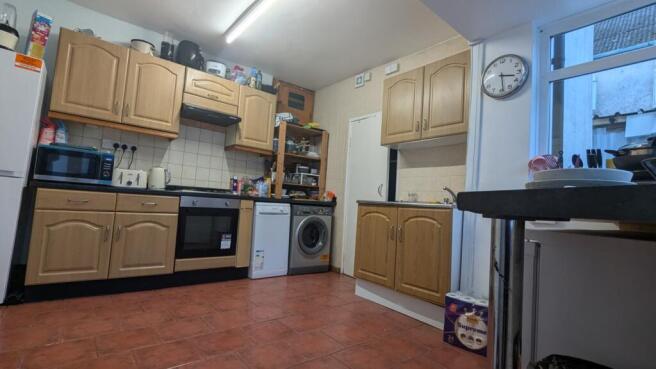 fb6e46ad-3509-49e6-a601-774afefcd3bd-copied-media2