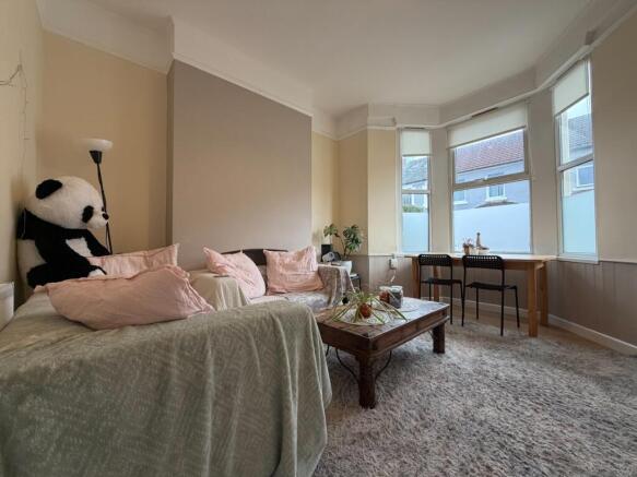 Call 02920 668585 to secure your viewing _1