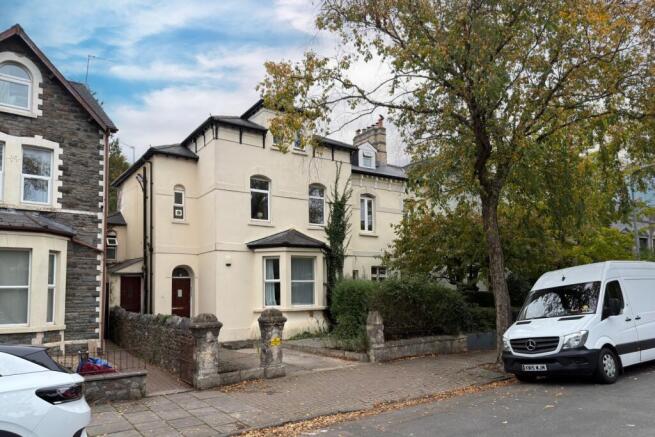 Call 02920 668585 to secure your viewing _7