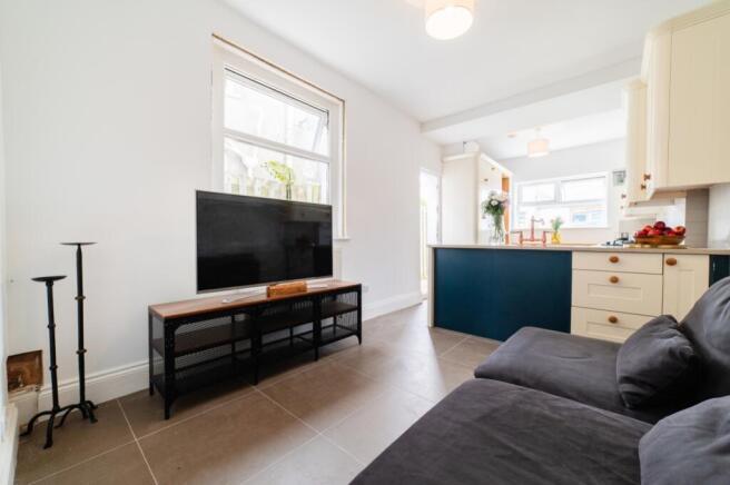 Lrg_Call 02920 454555 to secure your viewing_7