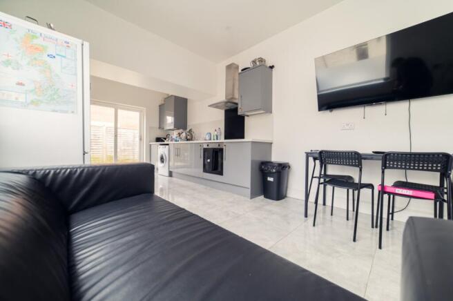 Call 02920 454555 to secure your viewing_4
