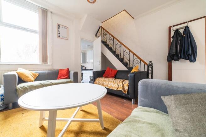 Call 02920 454555 to secure your viewing_10
