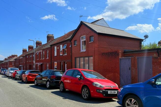 Call 02920 454555 to secure your viewing_11