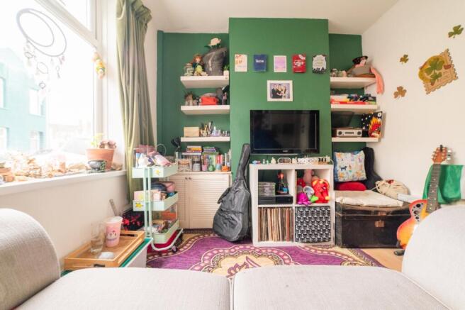 Call 02920 454555 to secure your viewing_10