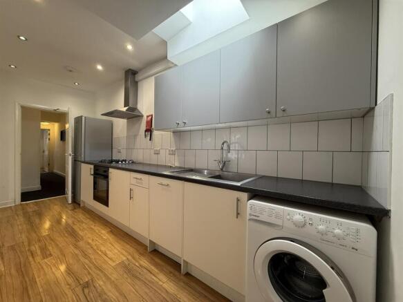 Living / Kitchen