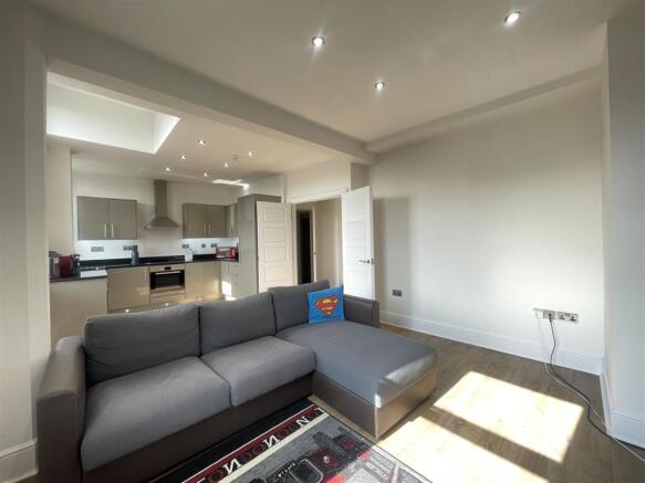 Kitchen / Living Room