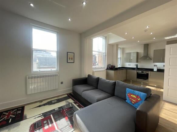 Kitchen / Living Room