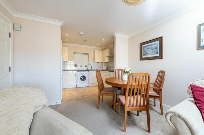 Kitchen/Dining Area