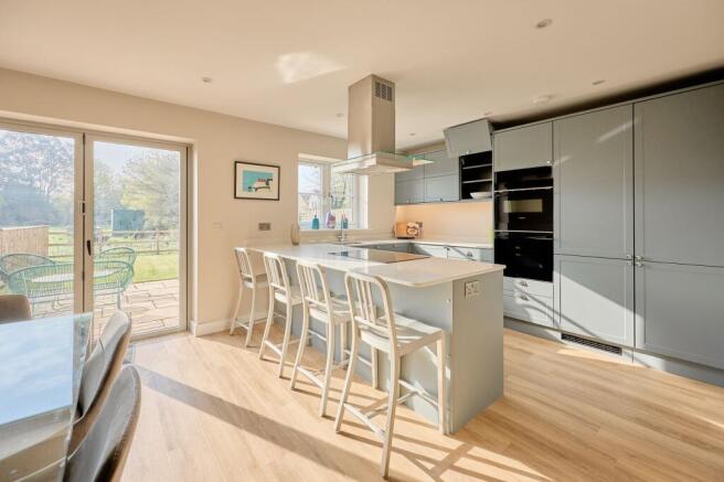 Kitchen/Dining