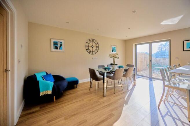 Dining/Kitchen