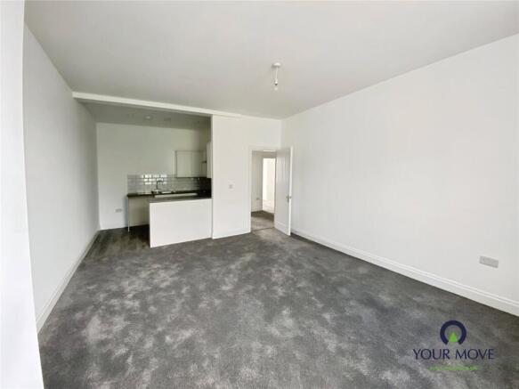 Lounge / Kitchen