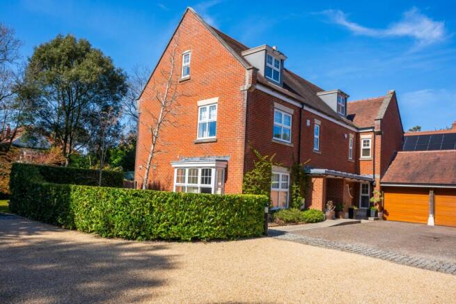 2 wellwood close reshoot march-4 - front