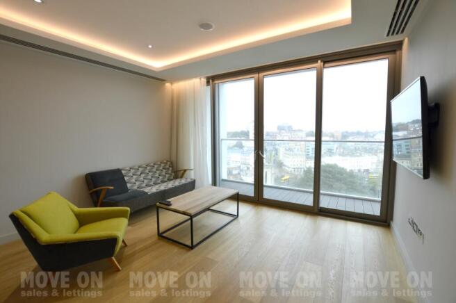 WaterMark - Lounge & window view